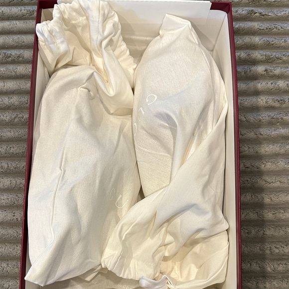 Gucci Tan and Brown Logo Slide Sandals - Picture 8 of 10